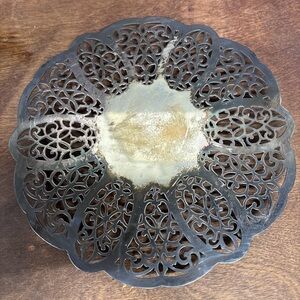 Ornate Round Silver Plated Decorative Footed Tray - Scalloped Filigree